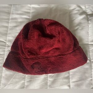 Mountain Hardwear Dome Perginon fleece beanie hat women’s L burgundy